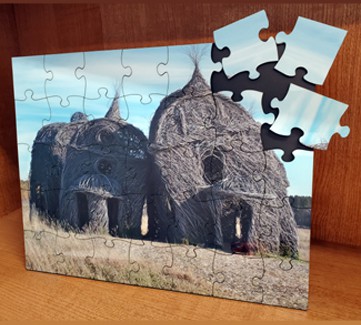 Magnetic jigsaw puzzle yurts